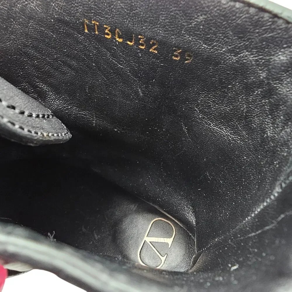 Valentino Garavani Roman Stud Combat Boot Zip Ankle Black Leather Size 39 US 9